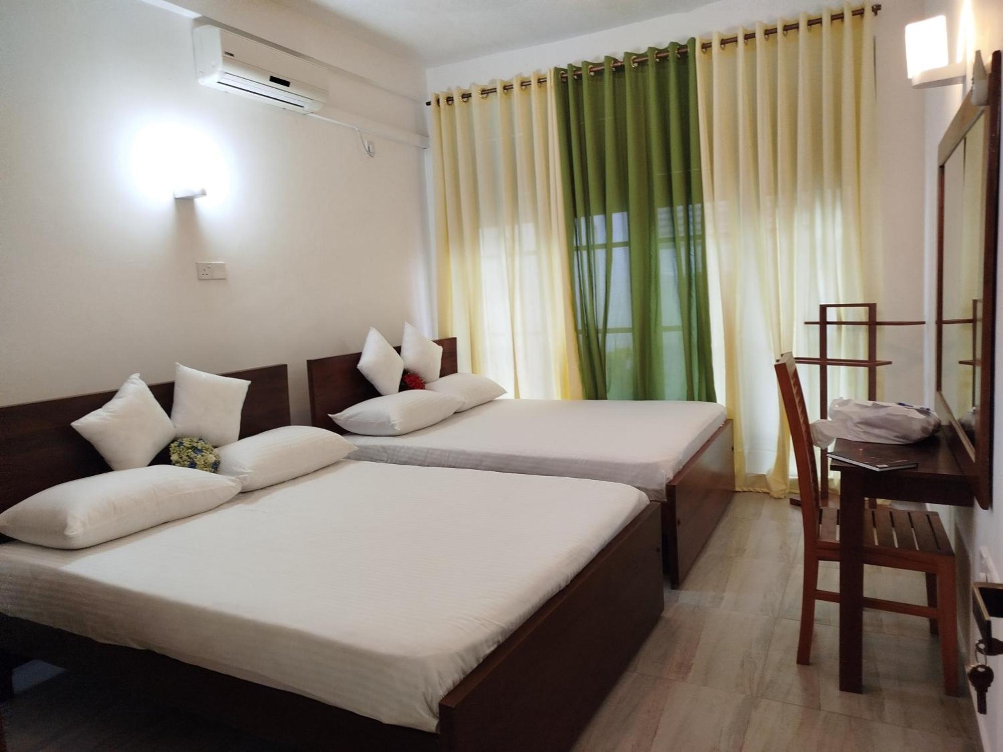Elzangi Hotel Negombo Phòng bức ảnh